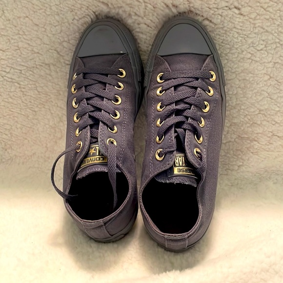 Womens Converse - Picture 5 of 7